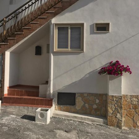 Casa Vacanze Flora 페스키치 외부 사진