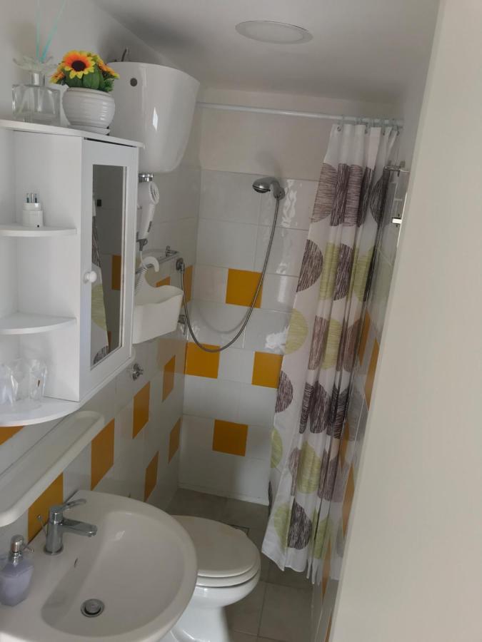 Casa Vacanze Flora 페스키치 외부 사진