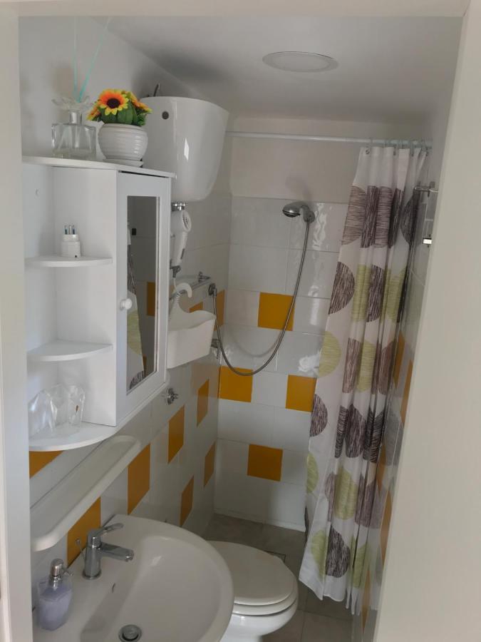 Casa Vacanze Flora 페스키치 외부 사진