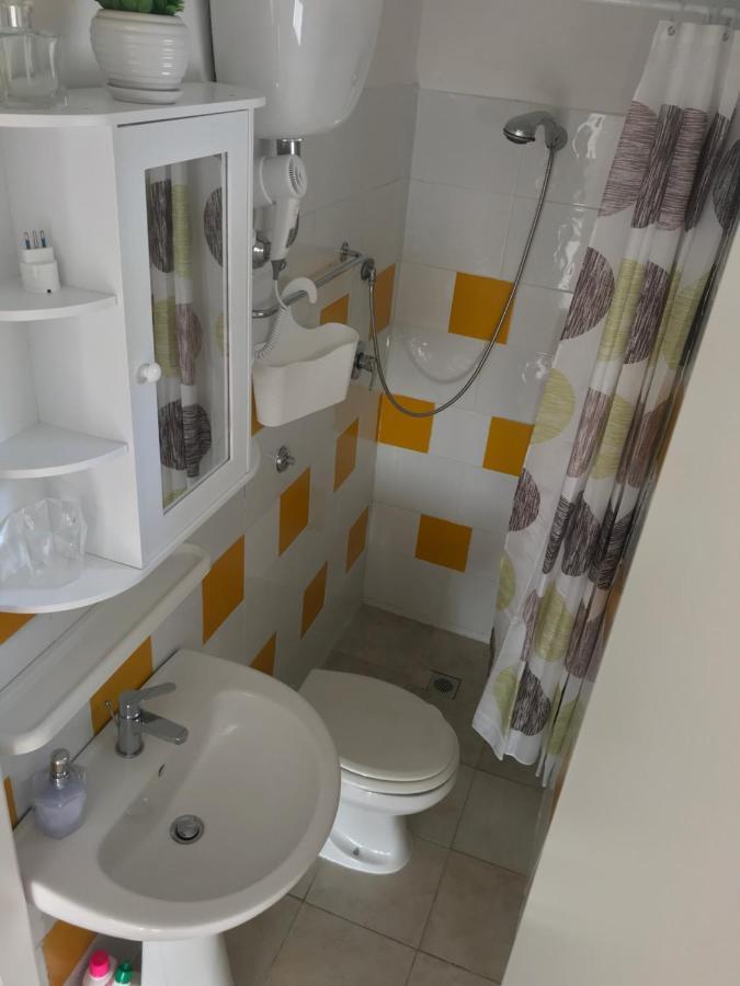 Casa Vacanze Flora 페스키치 외부 사진
